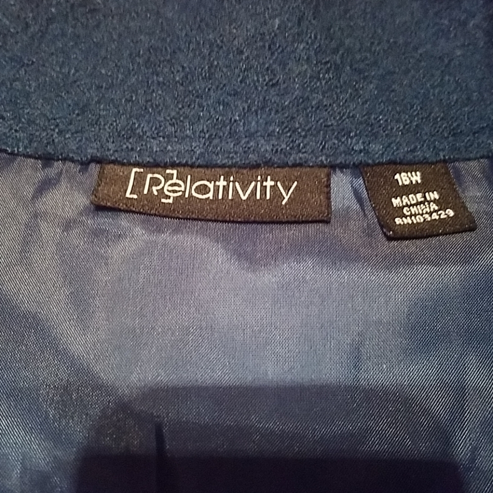 Relativity Button Down Deep Blue Jacket - 16W - Picture 3 of 5
